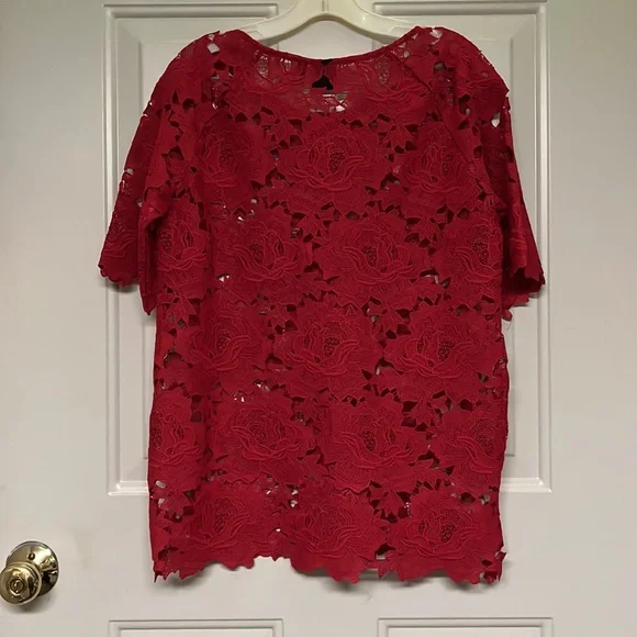 ❤️Rafaella Red Floral Lace Top - Picture 6 of 8